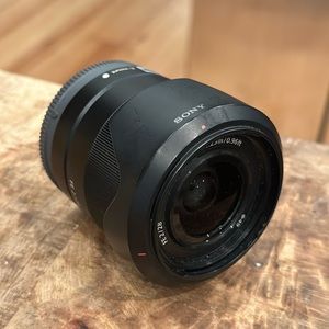 Sony FE 28mm f/2 Full-Frame Autofocus Lens, Black, SEL28F20
